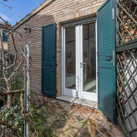 Guesthost - Ponte Della Pitagora Apartmán